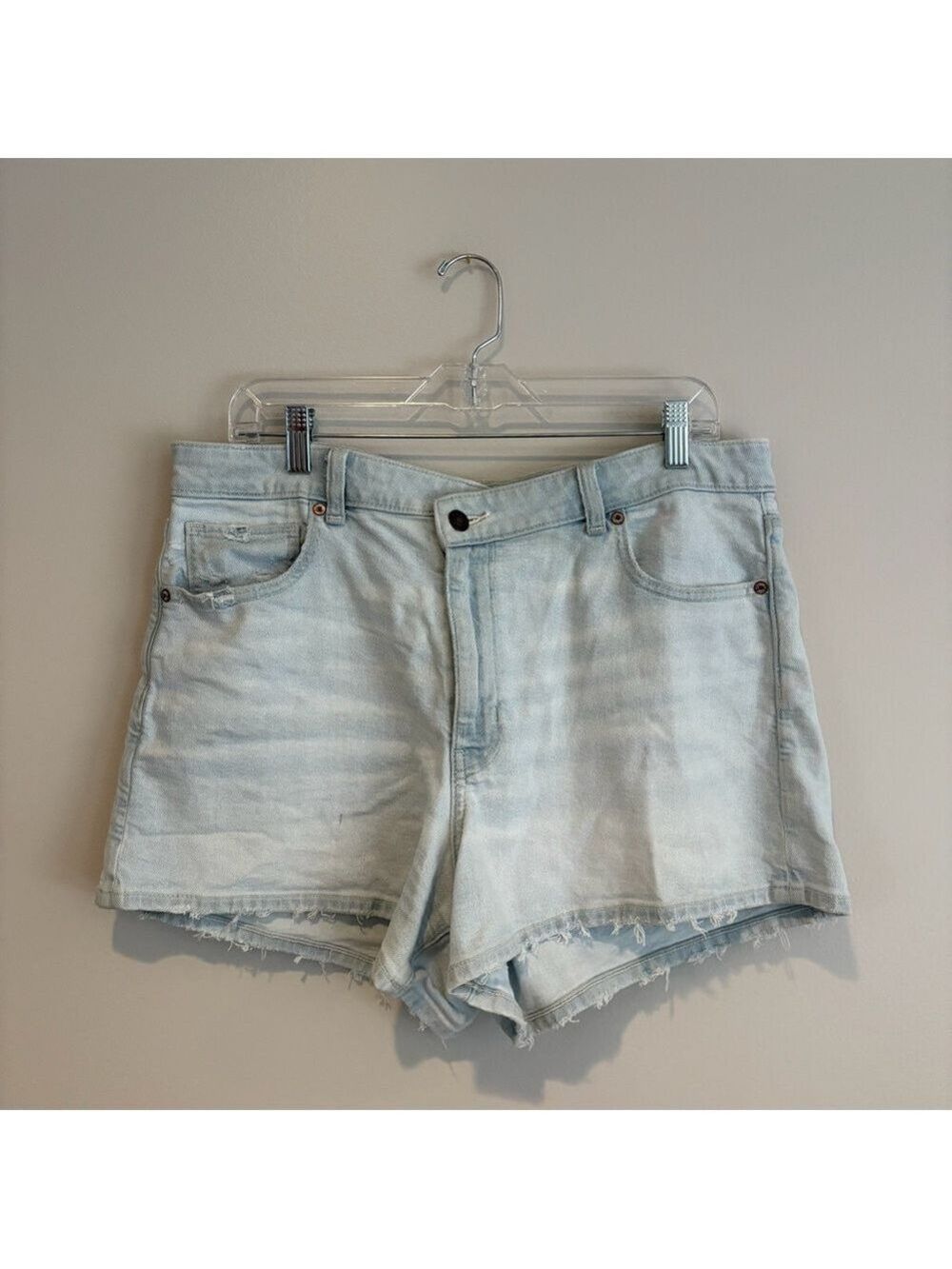 American Eagle Outfitters Light Wash Denim Jean Shorts